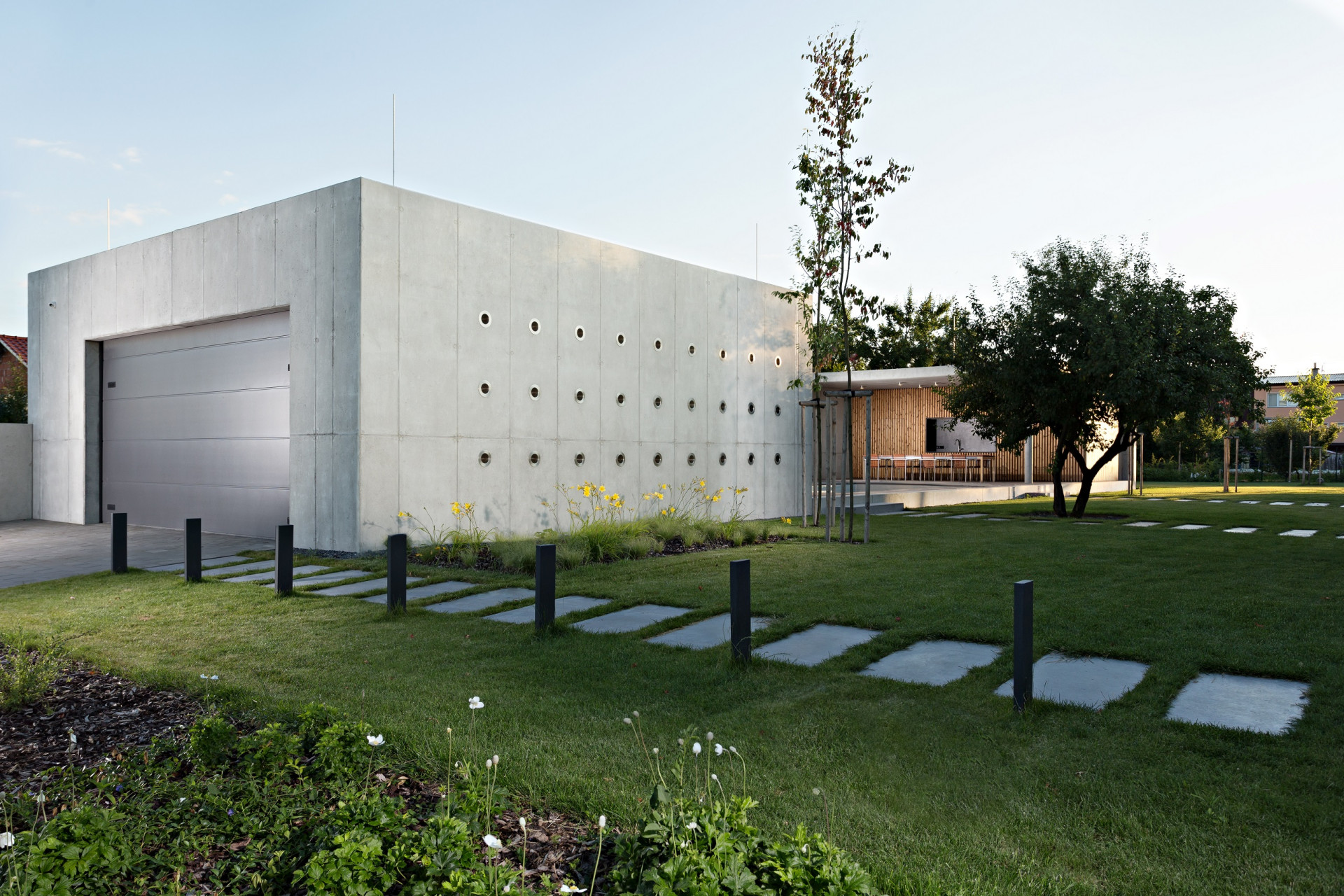 Rodinný dům s atriem od Jiřího Vokřála a Hany Horákové