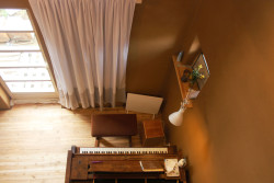 Omítky se výborně hodí např. do ložnic, dětských pokojů, hotelových pokojů a všude, kde se spí.