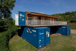 ARTIKUL architekti, ContainHotel - foto