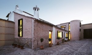 Proměna hospodářských staveb na bydlení, OOIIO architecture