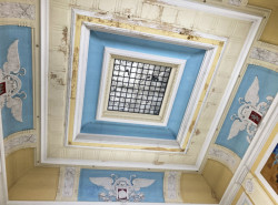 Interiér nádraží před rekonstrukcí (Rekonstrukce vlakového nádraží v Českých Budějovicích; A8000)