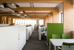 Tomáš Šenberger, Tomáš Med, UNIVERZITNÍ CENTRUM ENERGETICKY EFEKTIVNÍCH BUDOV ČVUT - foto