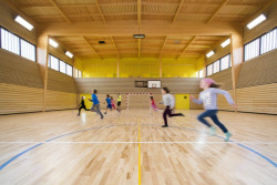 Dřevák, M1 architekti, tělocvična