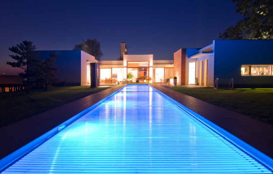 Jedním z nejúčinnějších a nejpříjemnějších prostředků, jak si odpočinout a zregenerovat, jsou wellness rituály, které zahrnují bazény a koupelové procedury.