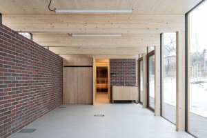 Pohled od zahradního domu. (Rekonstrukce a přístavba k vile v Praze-Vinohradech, PAPUNDEKL ARCHITEKTI)