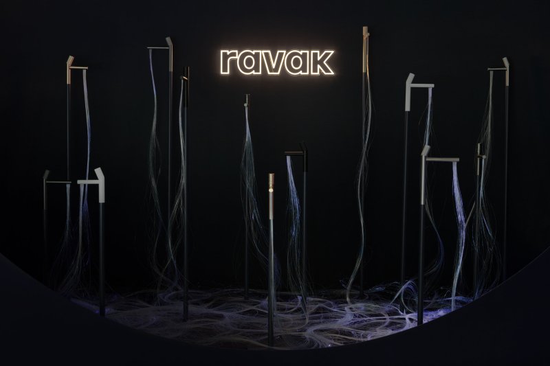Ravak představil na letosním Designbloku novou kolekci vodovodních baterií Revers designérů Romana Vrtišky a Vladimíra Žáka.
