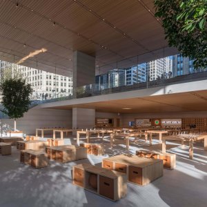 Apple Michigan Avenue , Foster + Partners