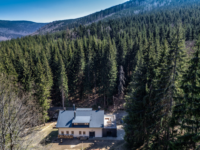 Rekonstrukce chalupy v Jizerských horách, SENAA architekti / Václav Navrátil, Jan Sedláček, Kateřina Zabadalová, Jan Gadziala