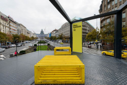 Informační centrum Designbloku ze CITY modulů na Václavském náměstí