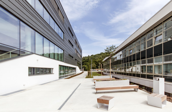 Pavilon IMPAKT MFF UK, majo architekti / Jan Jaroš, Štěpán Jablonský