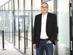 Manfred Erk - Technical Trainer Marketing Building Technologies REHAU Industries SE & Co. KG