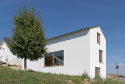 Dům na svahu, Bialucha Architektur - foto