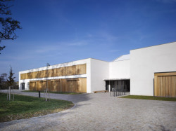 Archeologická základna Mikulčice, Pelčák a partner architekti, s.r.o.