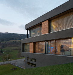 Rodinný dům v hornoštýrském Liezenu v Rakousku, KREINERarchitektur.