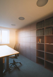 Administrativní sídlo firmy Jolly Joker, Totalstudio