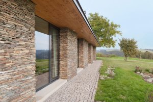 ov-a, Dům u Železného Brodu – foto