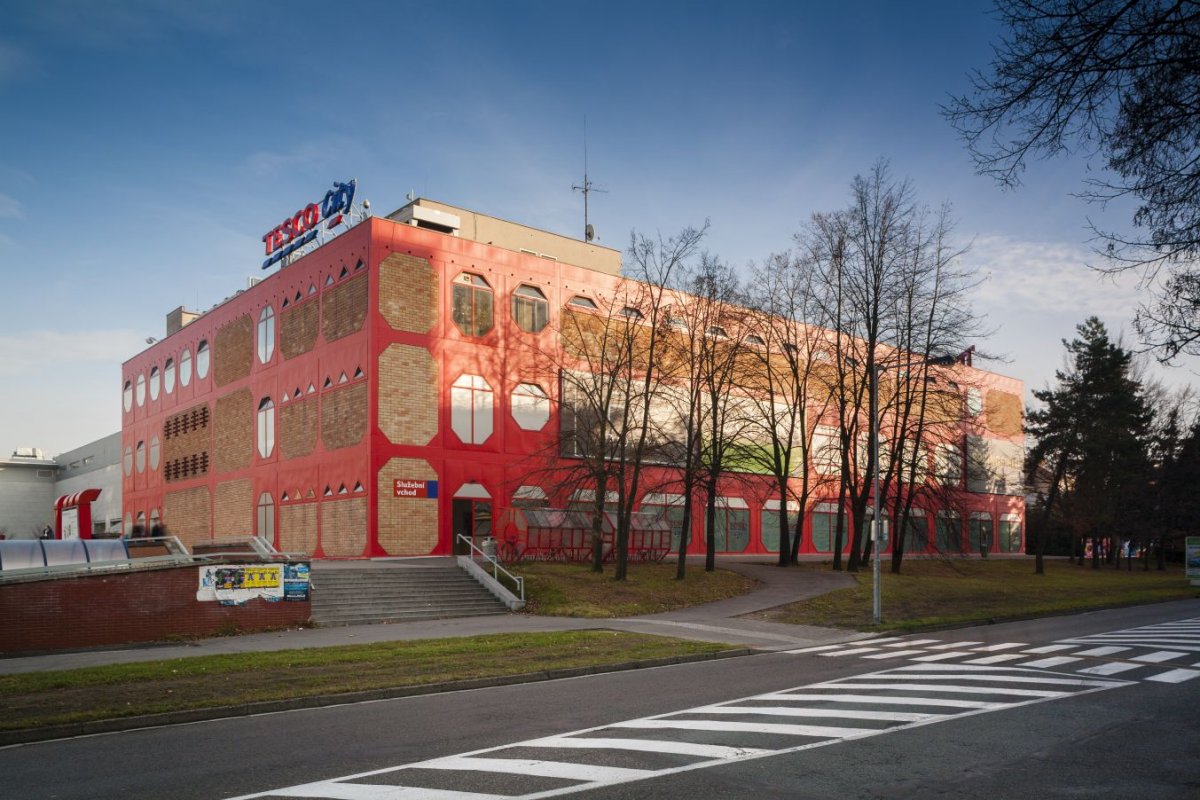 Obchodní dům Prior v Pardubicích navrhla Růžena Žertová