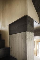 Přestavba stájí na víkendový dům v italských Alpách