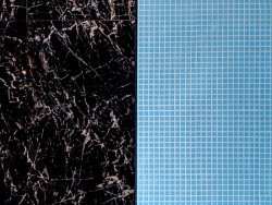 Sauna je obložená mramorem, WC modrou mozaikou (Minimální byt v Rotterdamu, STAR - Strategies and Architecture, BOARD - Bureau of Architecture, Research and Design)