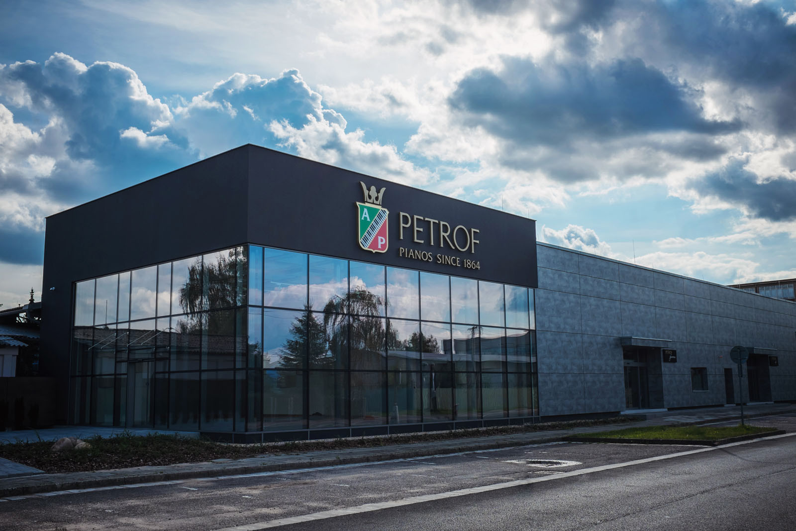 PETROF Hall, ADONIS PROJEKT, spol. s r.o. Zdroj: Technistone