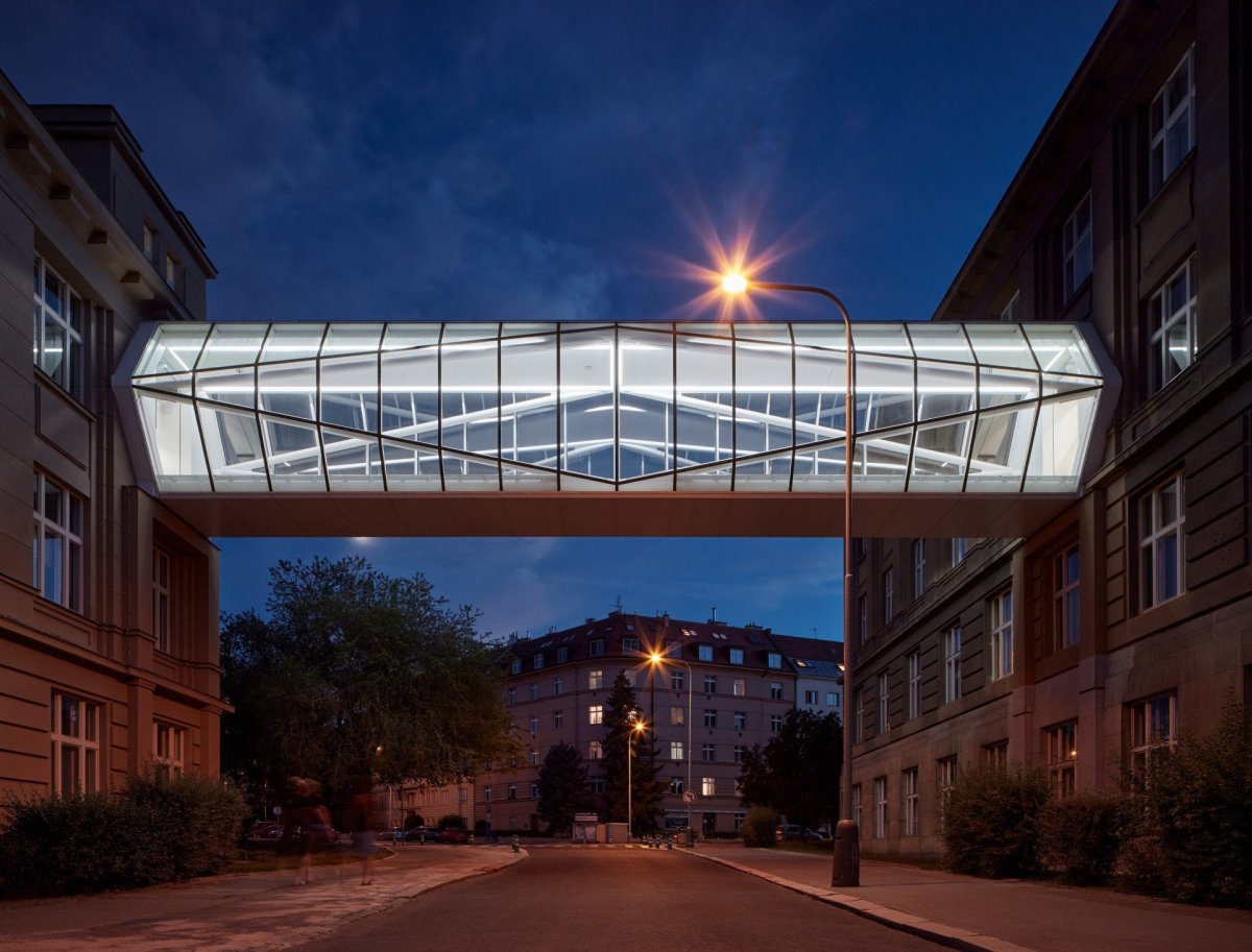 Spojovací lávky VŠCHT, Opočenský Valouch architekti