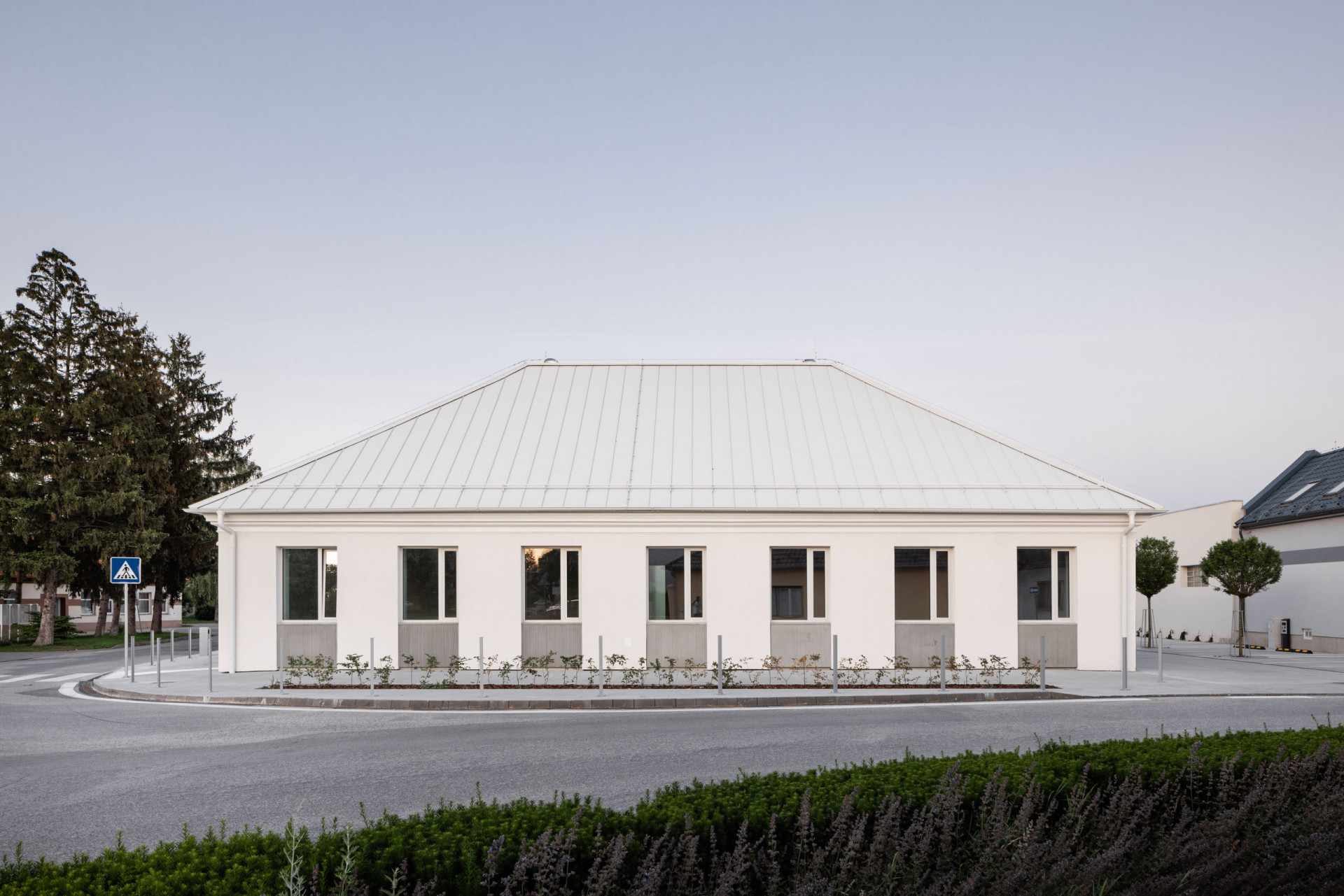 Městský úřad v Leopoldově od studia Zerozero