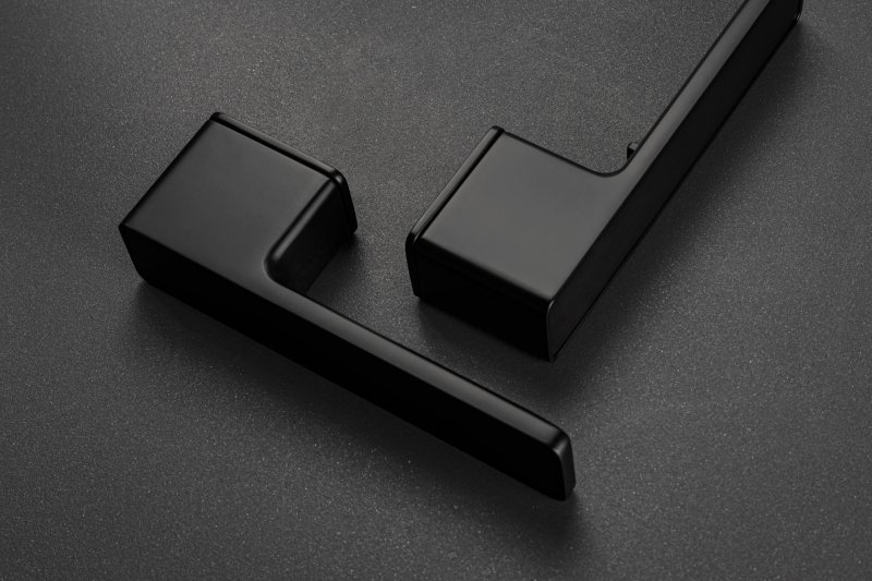 MPK Grandera In Lock - interiérová dveřní klika s integrovaným zamykacím systémem