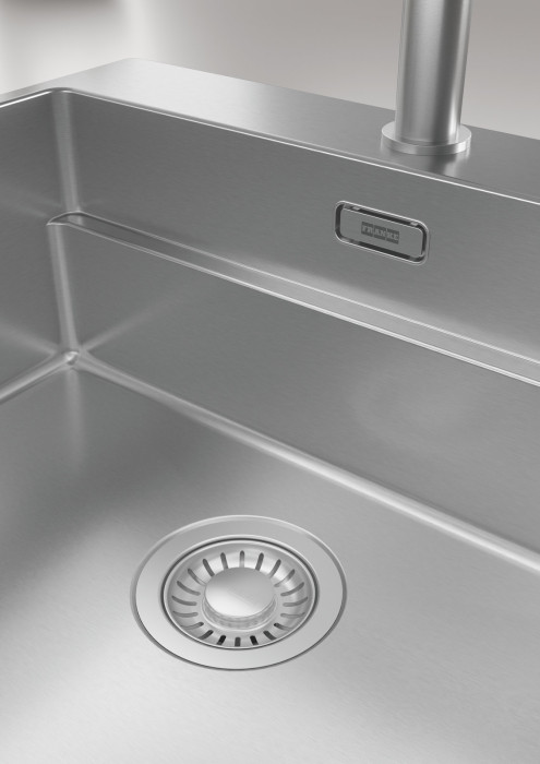 Nerezový dřez Box Pro - detail lišty