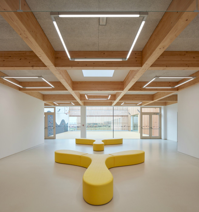 Základní škola Amos pro Psáry a Dolní Jirčany, SOA architekti