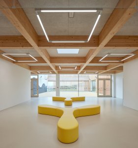 Základní škola Amos pro Psáry a Dolní Jirčany, SOA architekti