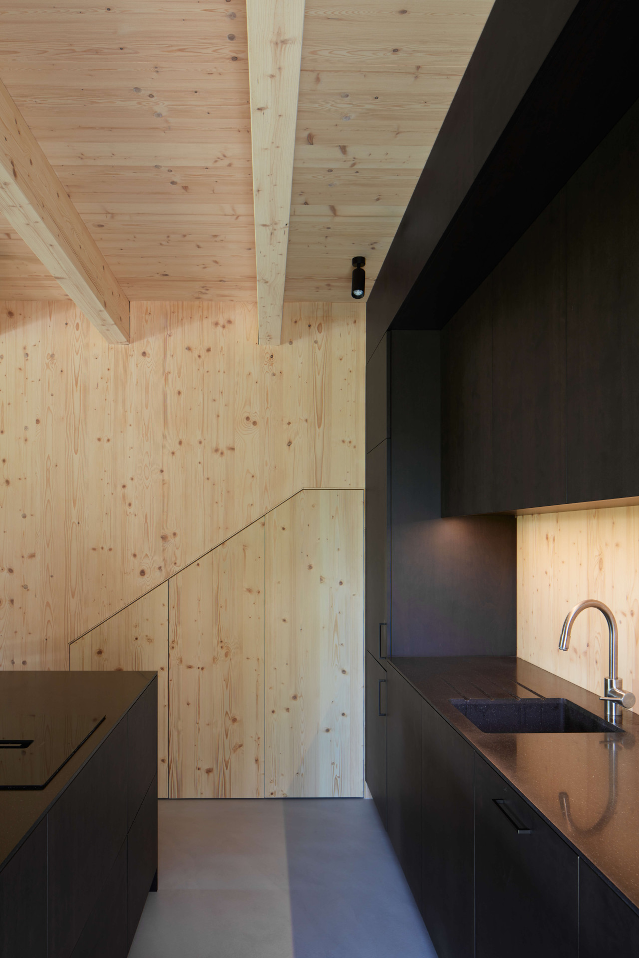 Kuchyně od Atelieru Hajný