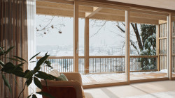 Dřevohliníková okna VEKRA dlouhodobě slouží bez jakýchkoliv problémů, efektivně izolují teplo a přispívají tak k úspoře energie.