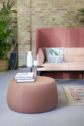 V Konsepti vystaví kancelářský nábytek německé značky Sedus. Nábytek The Detox Office má snižovat stres a předcházet digitální únavě.