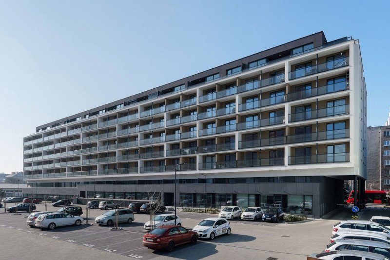 Compass Architekti, Polyfunkčný objekt Miletičova 5 – foto