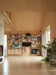 Dom Hora, Archholiks.