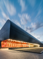 Afrykarium ve Vroclavi: noční pohled