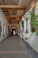 Pivnica Neco, Ateliér VAN JARINA.