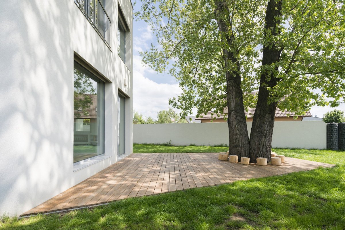 Montessori školka v Klecanech, No Architects / Jakub Filip Novák, Daniela Baráčková