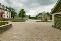 Revitalizace zámeckého areálu Návarov, M3M