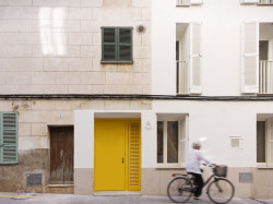 Činžovní dům Carrer Del Sol N° 3, KRESINGS