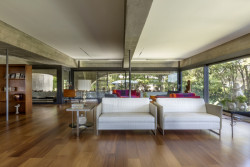 Revitalizace brutalistního domu v Brasílii, Arquitécnika