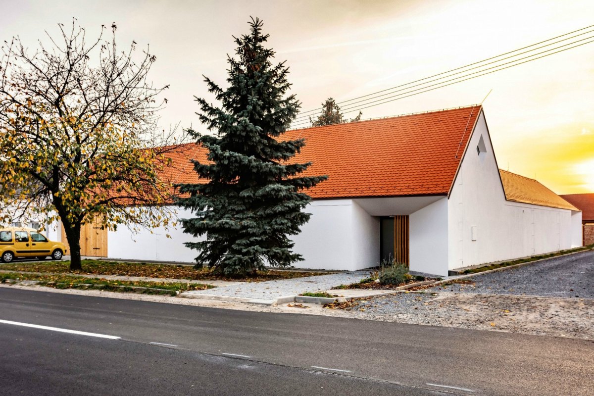 Blatice pod svatým Antonínkem, Ateliér 6