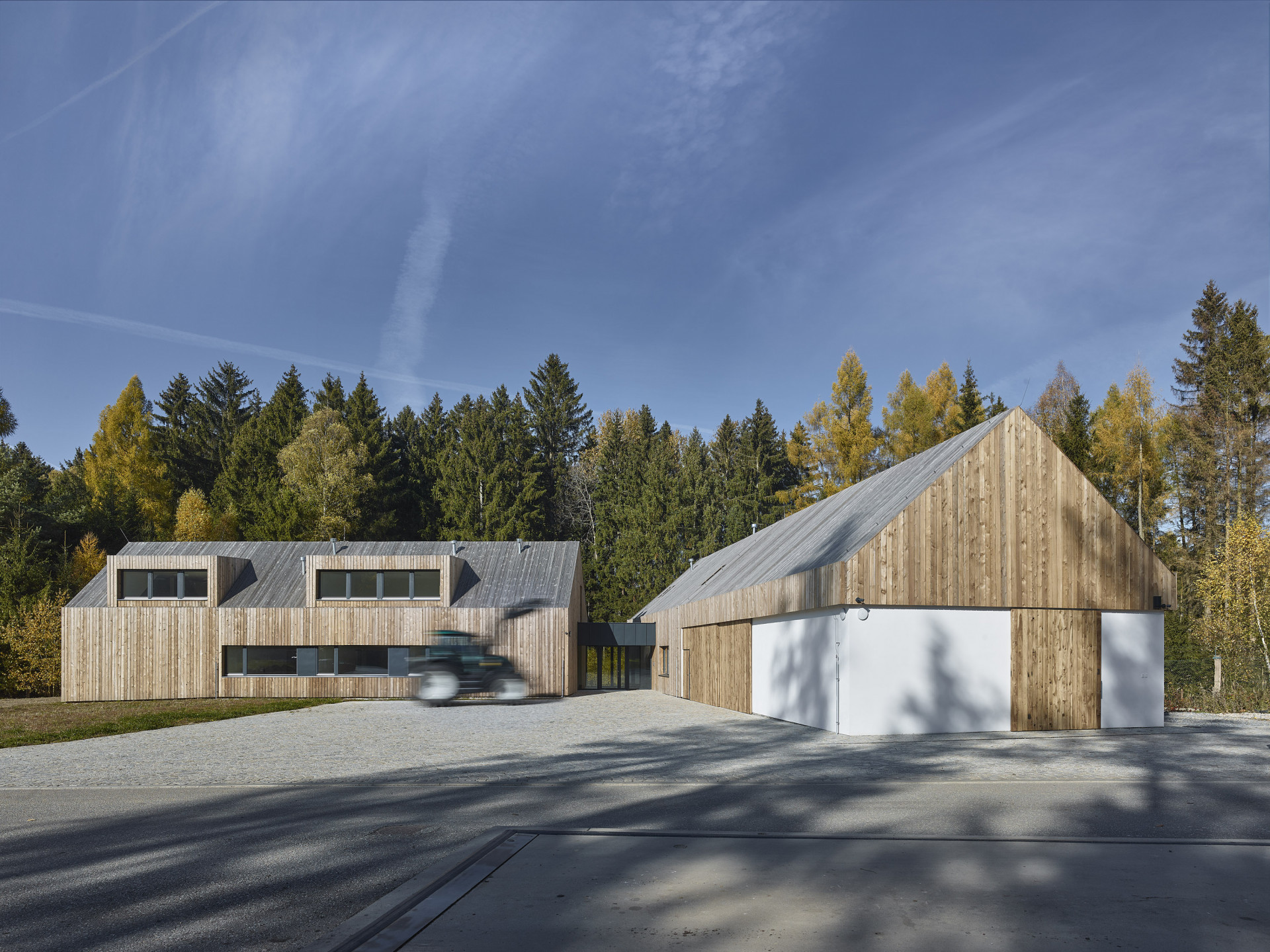 Lesovna poblíž Pacova od studia 20-20-ARCHITEKTI a VYŠEHRAD ateliéru