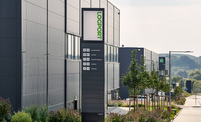 Logport Prague West od Expert Architects