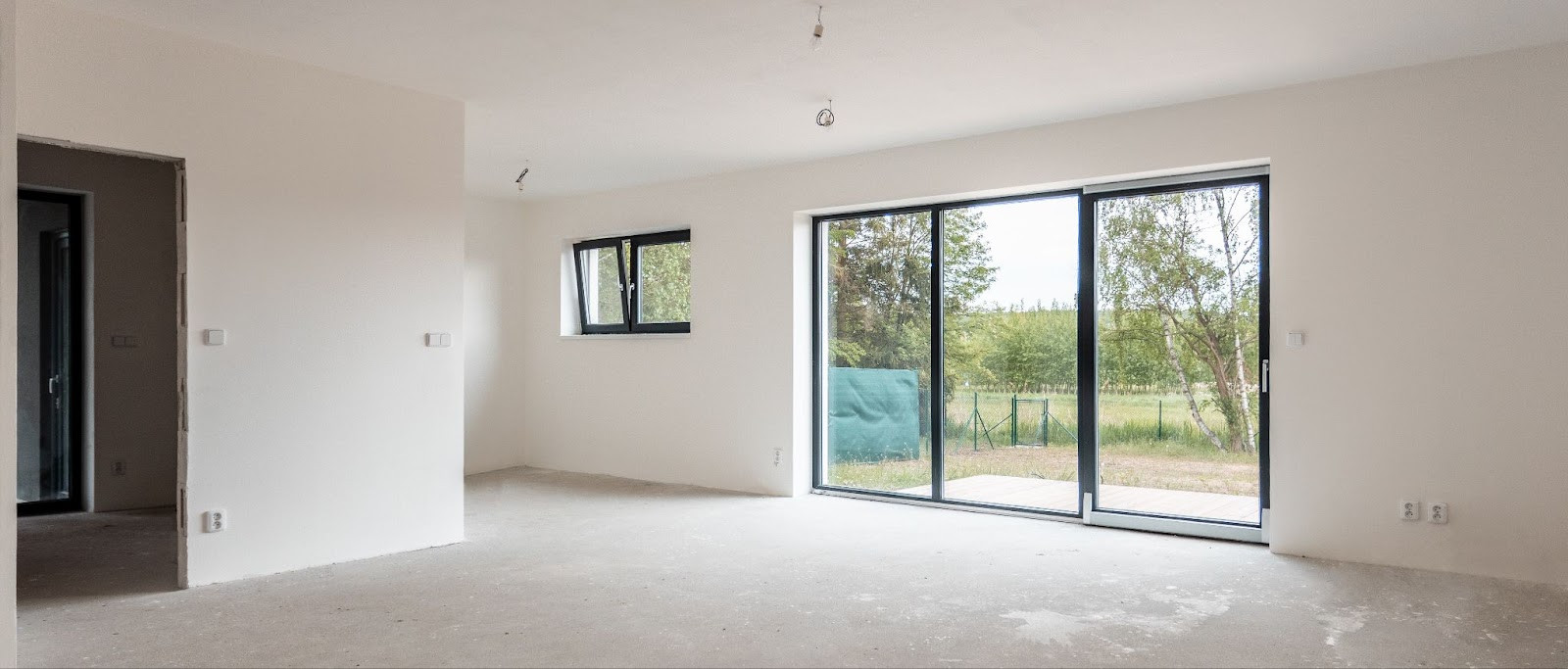 Kombinací příčkovek Ytong s vnitřní akustickou omítkou Ytong lze splnit současné akustické normy