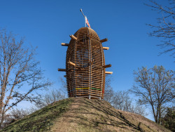 Včelín Hostivař (Huť architektury Martin Rajniš), vítěz kategorie Malá dřevěná konstrukce - realizace.