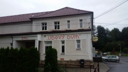 Stav Lidového domu Zaječov před rekonstrukcí