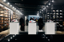 Redesign interiéru prodejny Footshop v pražském prostoru Vnitroblock, studio EYELEVEL.