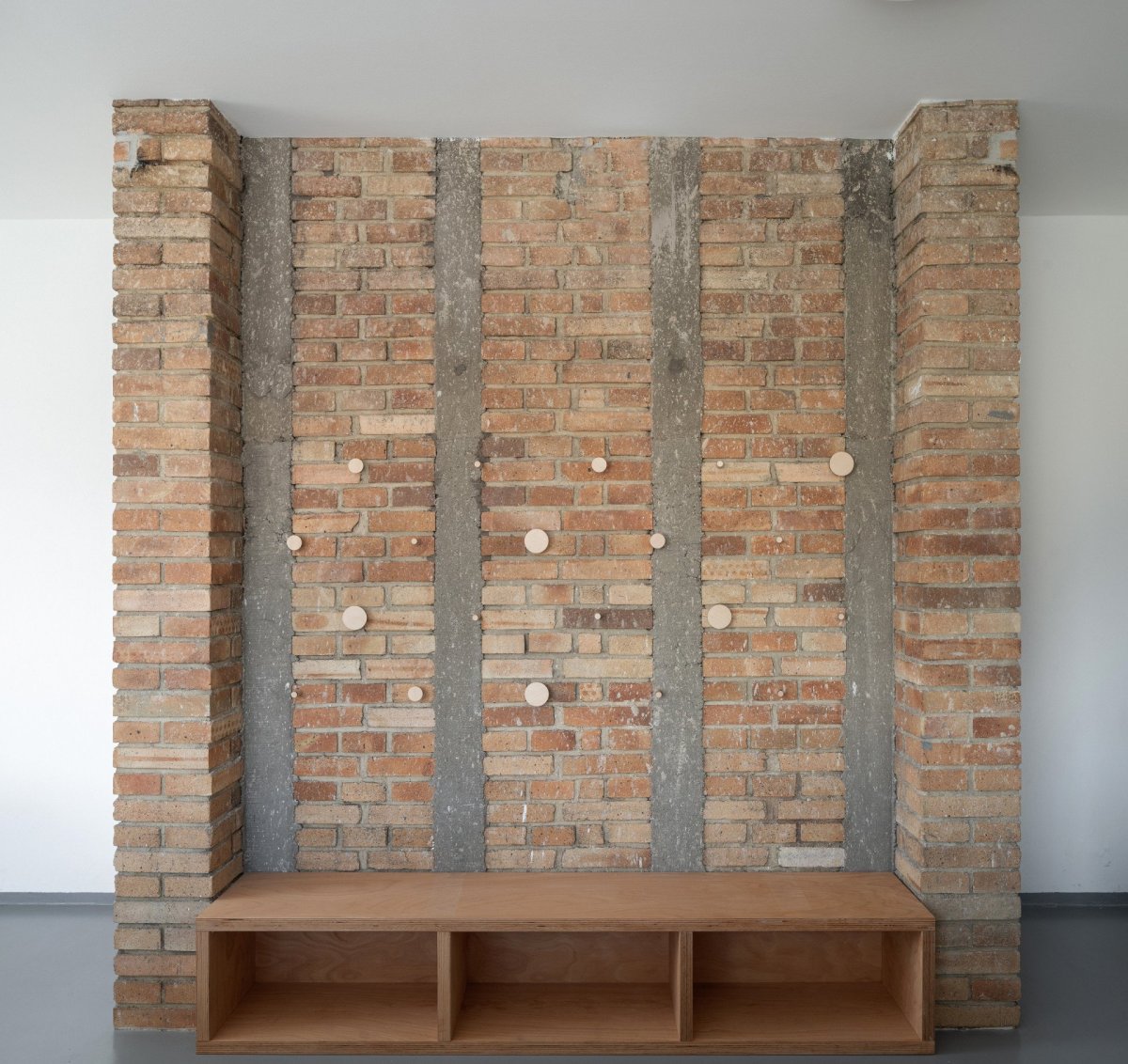 Adaptace koetelny v Ledenicích od Ateliéru 111 architekti