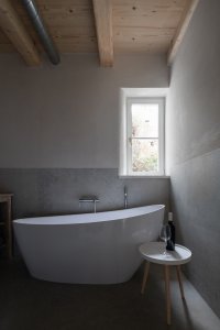 Víkendový dům v Bukovanech od studia SENAA architekti